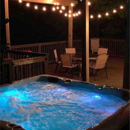 Driftwood Cottage With Hot Tub On Lake Cumberland Russell Springs 외부 사진
